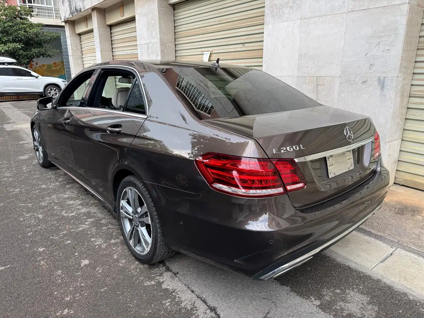 Mercedes-Benz E-Class 2014 Facelift E 260 L Sport фото 20