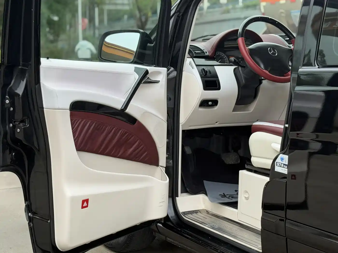Mercedes-Benz Vito 2013 Model 3.0L Elite Edition фото 10
