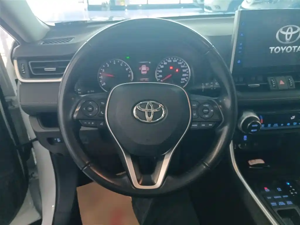 Toyota Wildlander 2022 2.0L CVT AWD Luxury Edition фото 11