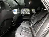 Photo 6 - Audi Q4 e-tron