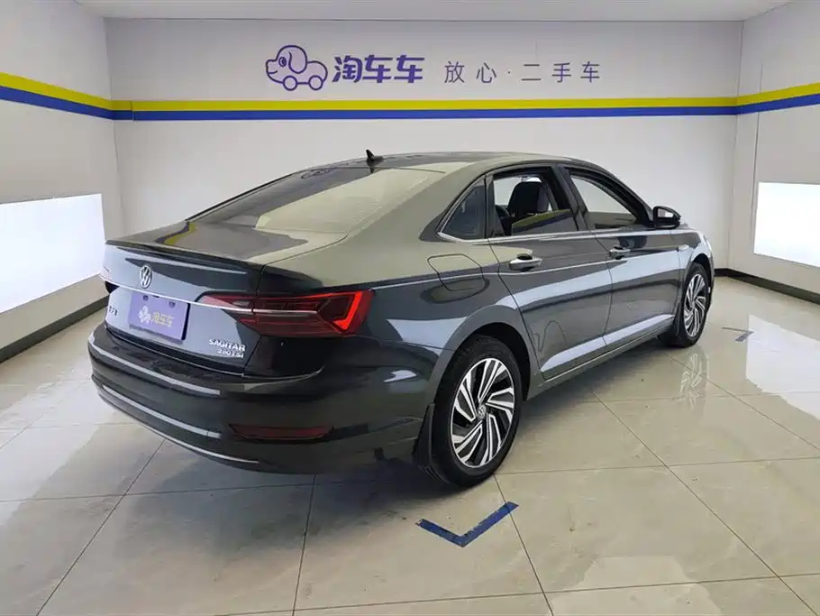 Volkswagen Sagitar 2021 280TSI DSG Surpassing Edition фото 3