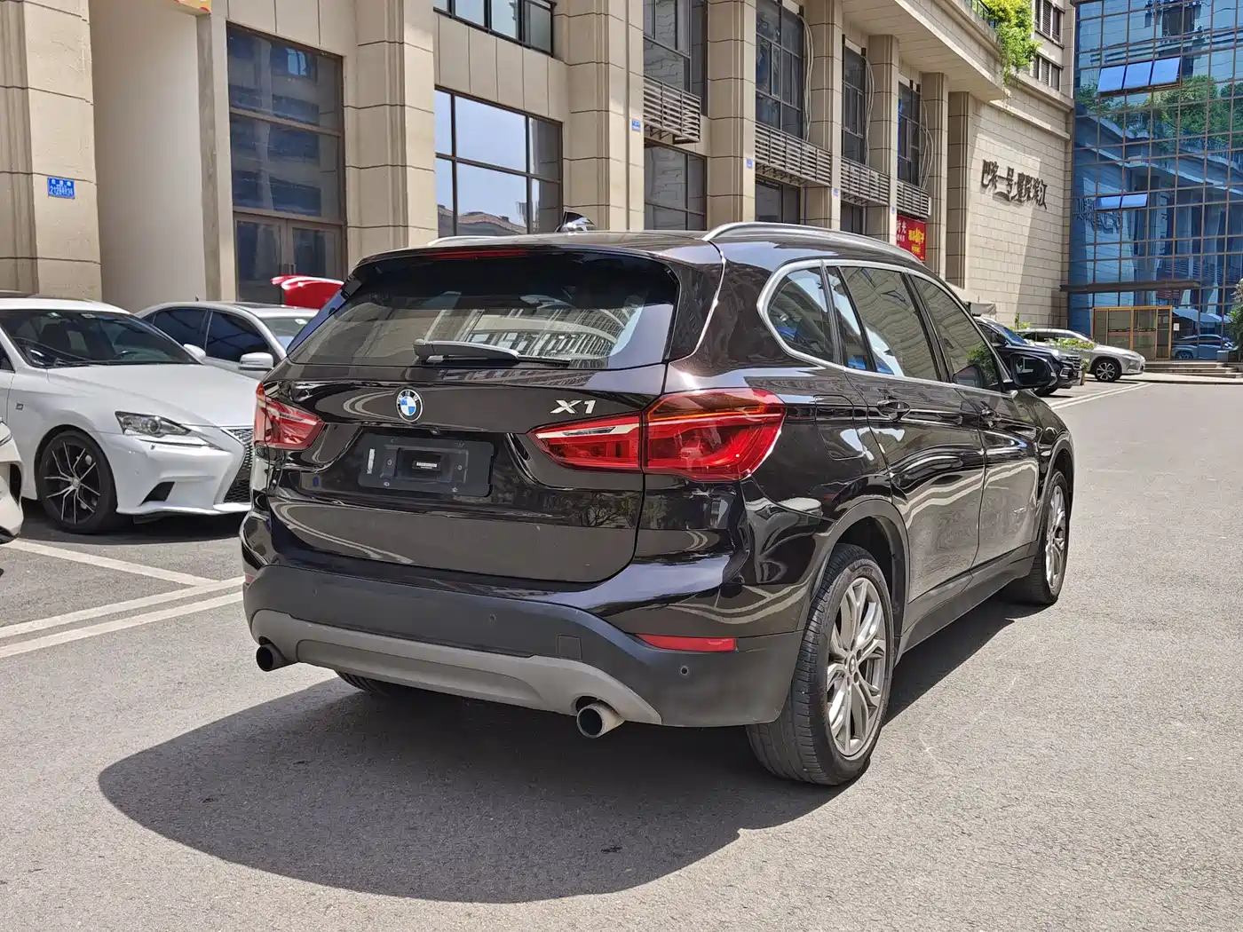 BMW X1 2018 sDrive20Li Leading Model фото 6