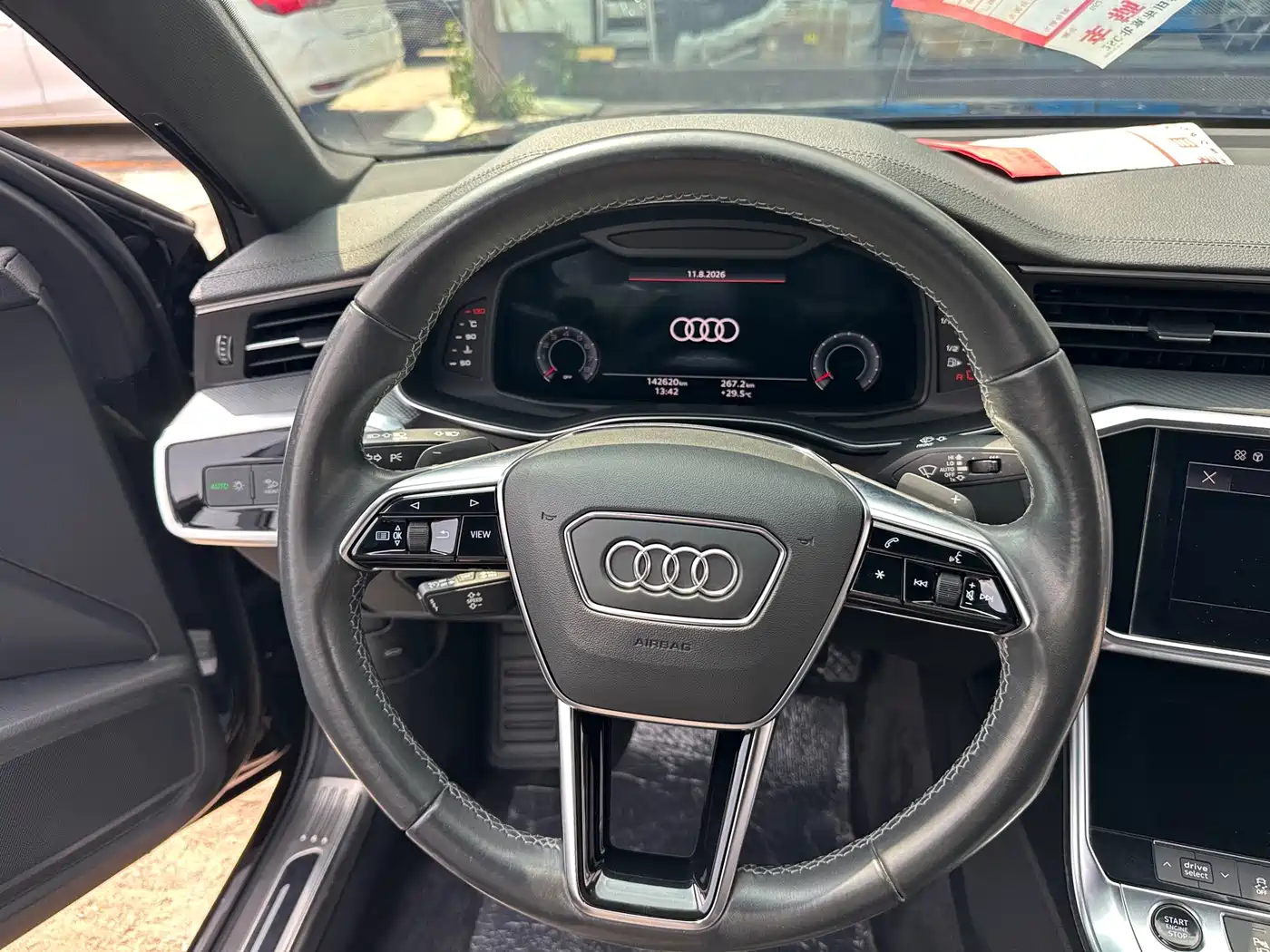 Фото 7 - Audi A6L