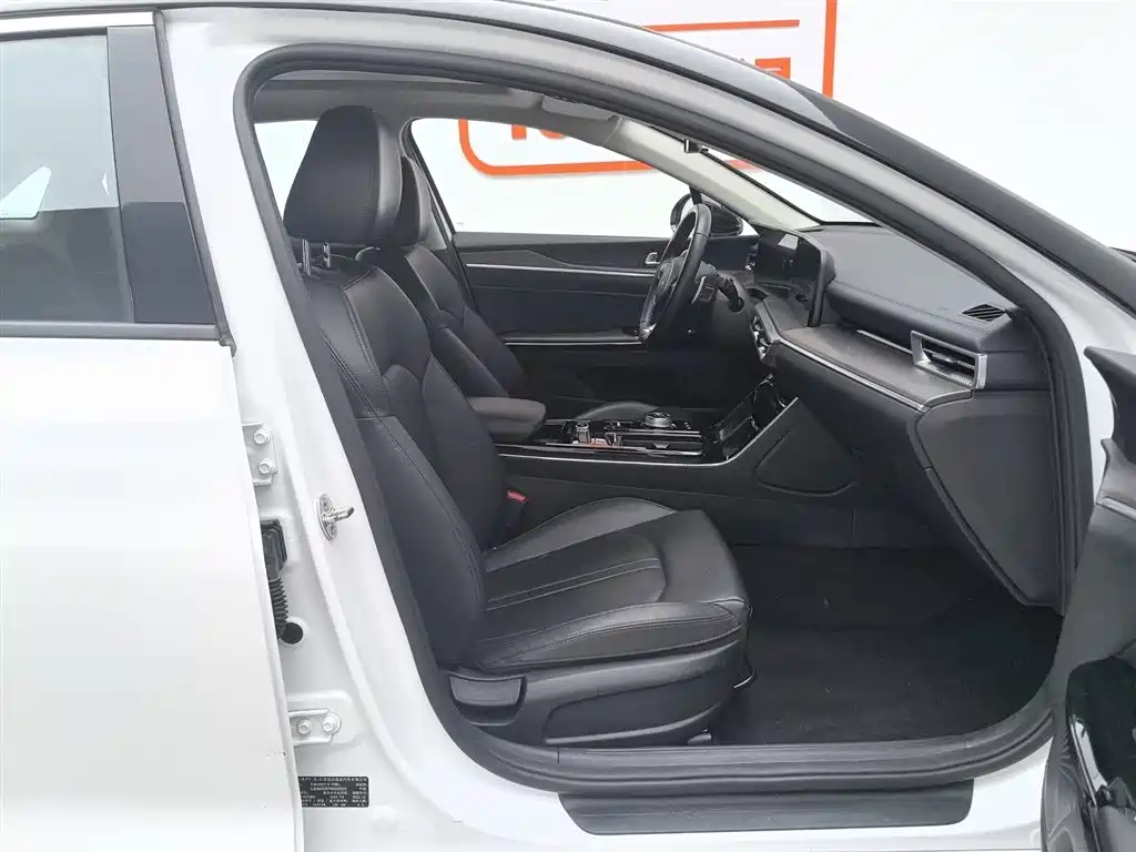 Kia K5 2021 270T CVVD Renewal Edition фото 23