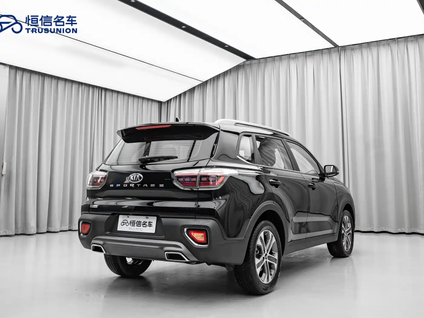Kia Sportage 2019 2.0L Automatic Smart Luxury Edition фото 5