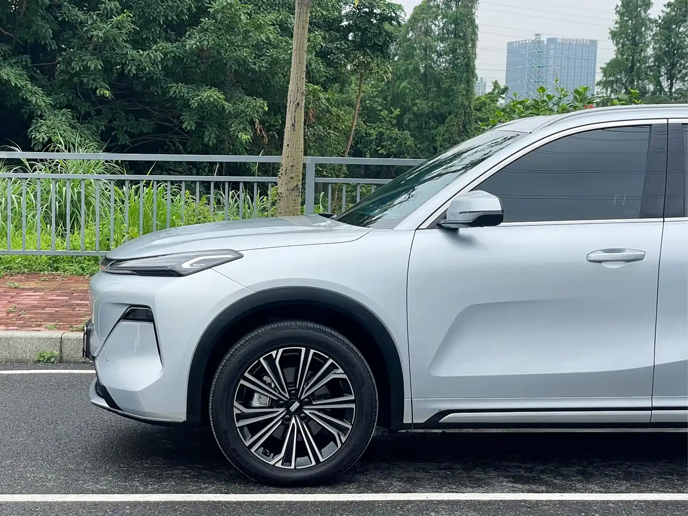 Geely Galaxy Galaxy Starship 7 EM-i 2025 120km Navigation Edition фото 5