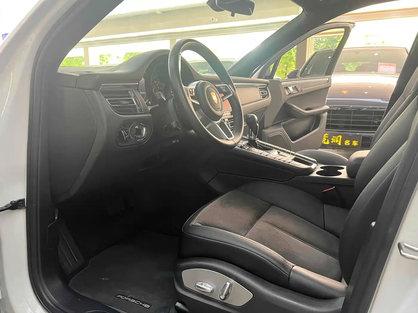 Porsche Macan 2018 Macan 2.0T фото 7