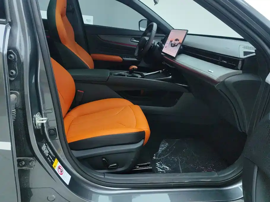 Changan UNI-V 2025 2025 2.0T Sport Version