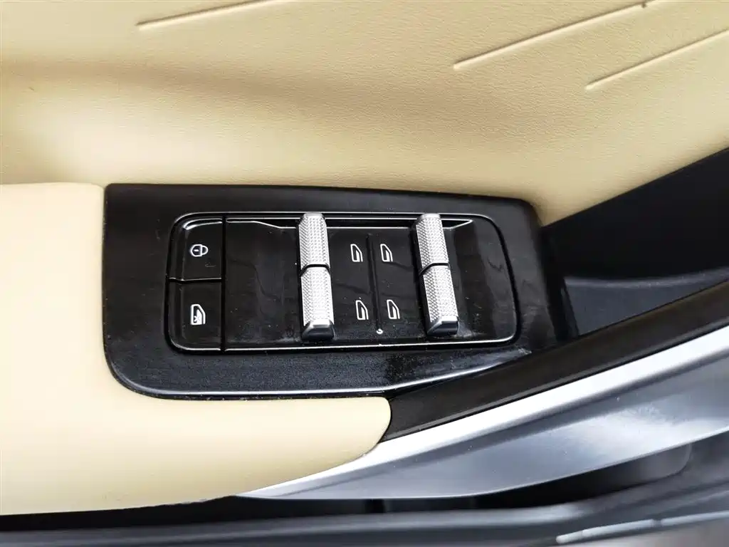 GEELY AUTOMOBILE BOYUE L