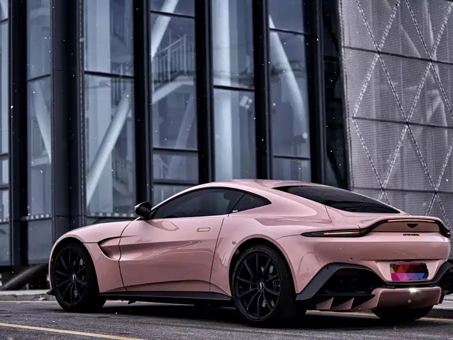 Фото 3 - Aston Martin V8 Vantage