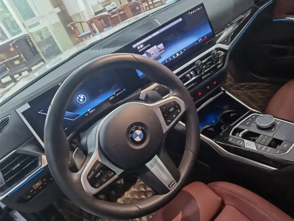 BMW 3 Series 2024 325Li M Sport Package фото 7