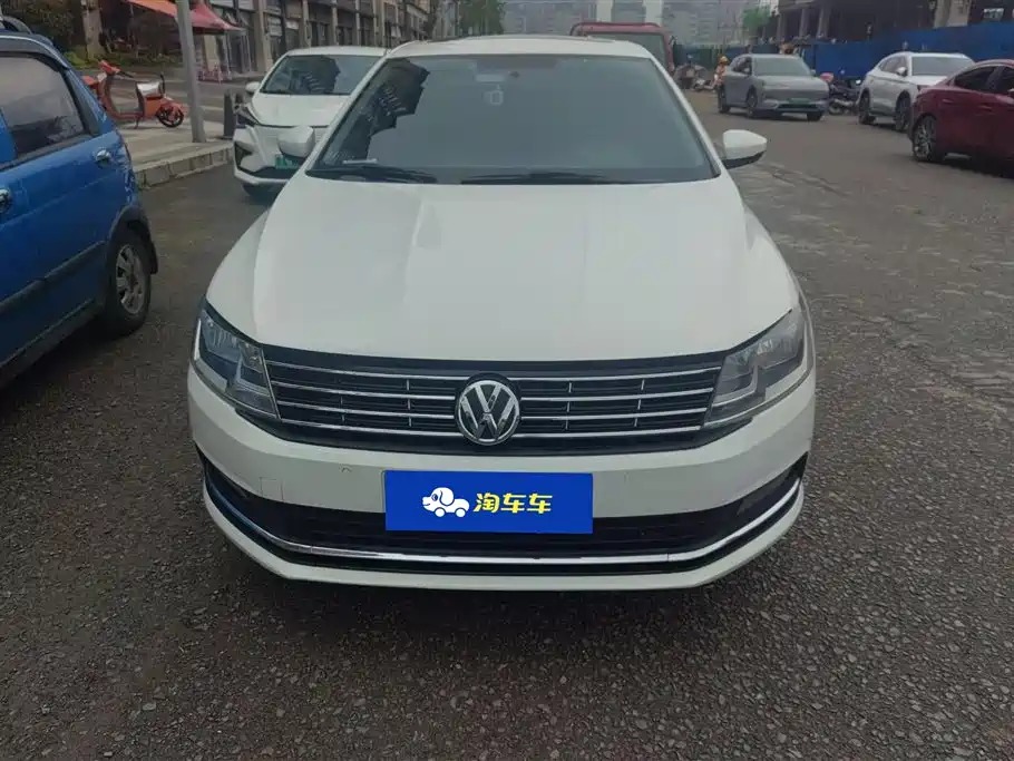 Volkswagen Lavida 2017 230TSI DSG Comfort Edition фото 2