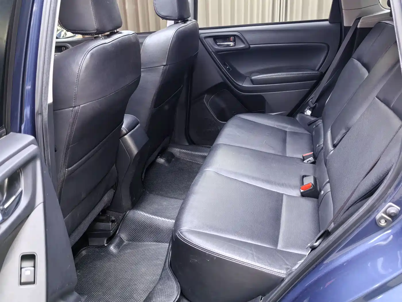 Subaru Forester 2013 2.0i Automatic Luxury Edition фото 17