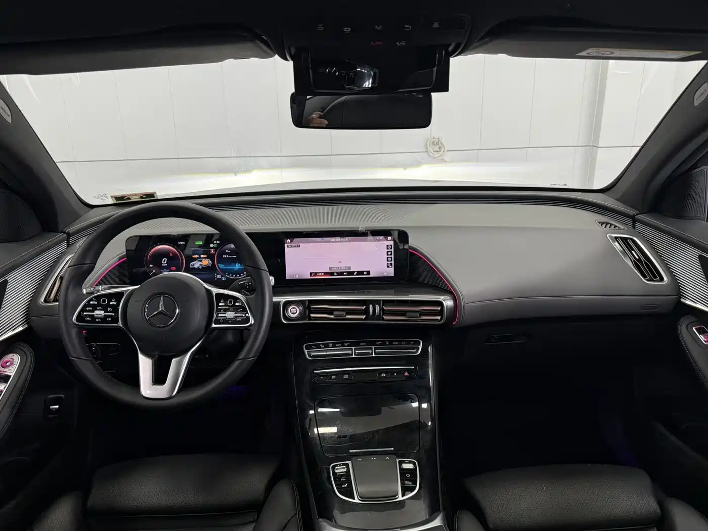 MERCEDES-BENZ EQC