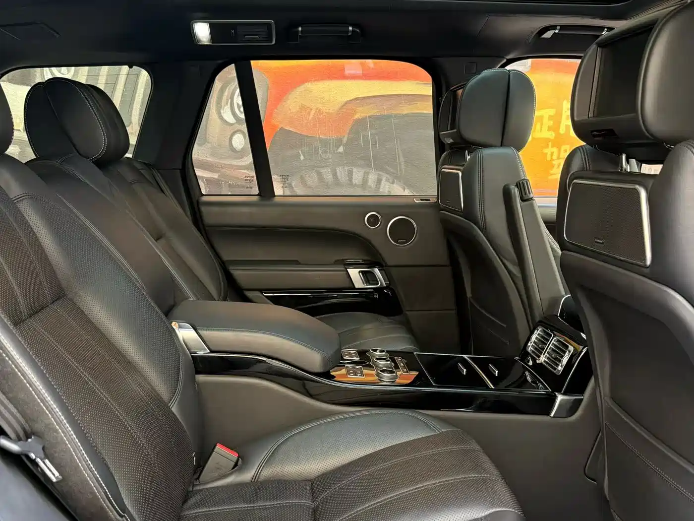 Фото 9 - Land Rover Range Rover