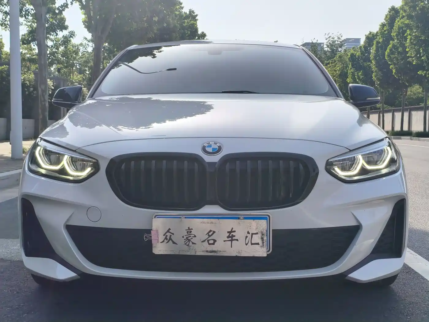 BMW 1-SERIES