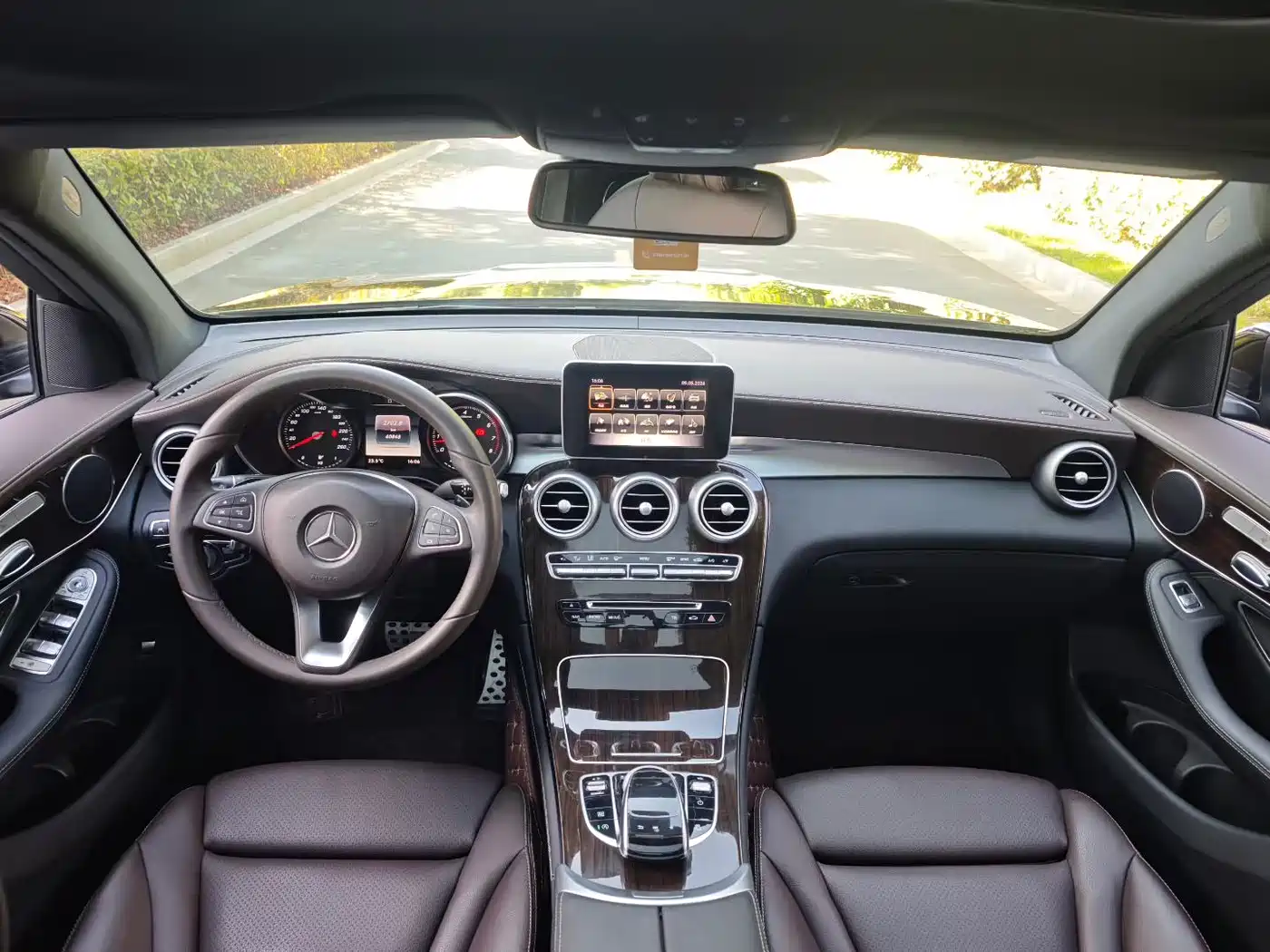 Mercedes-Benz GLC 2018 GLC 260 4MATIC Luxury фото 6
