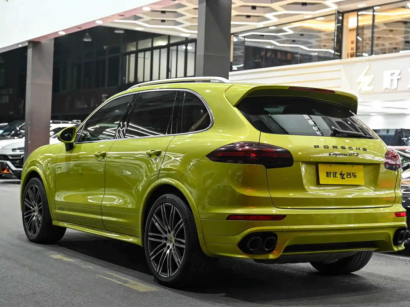 Porsche Cayenne 2015 Cayenne GTS 3.6T фото 4