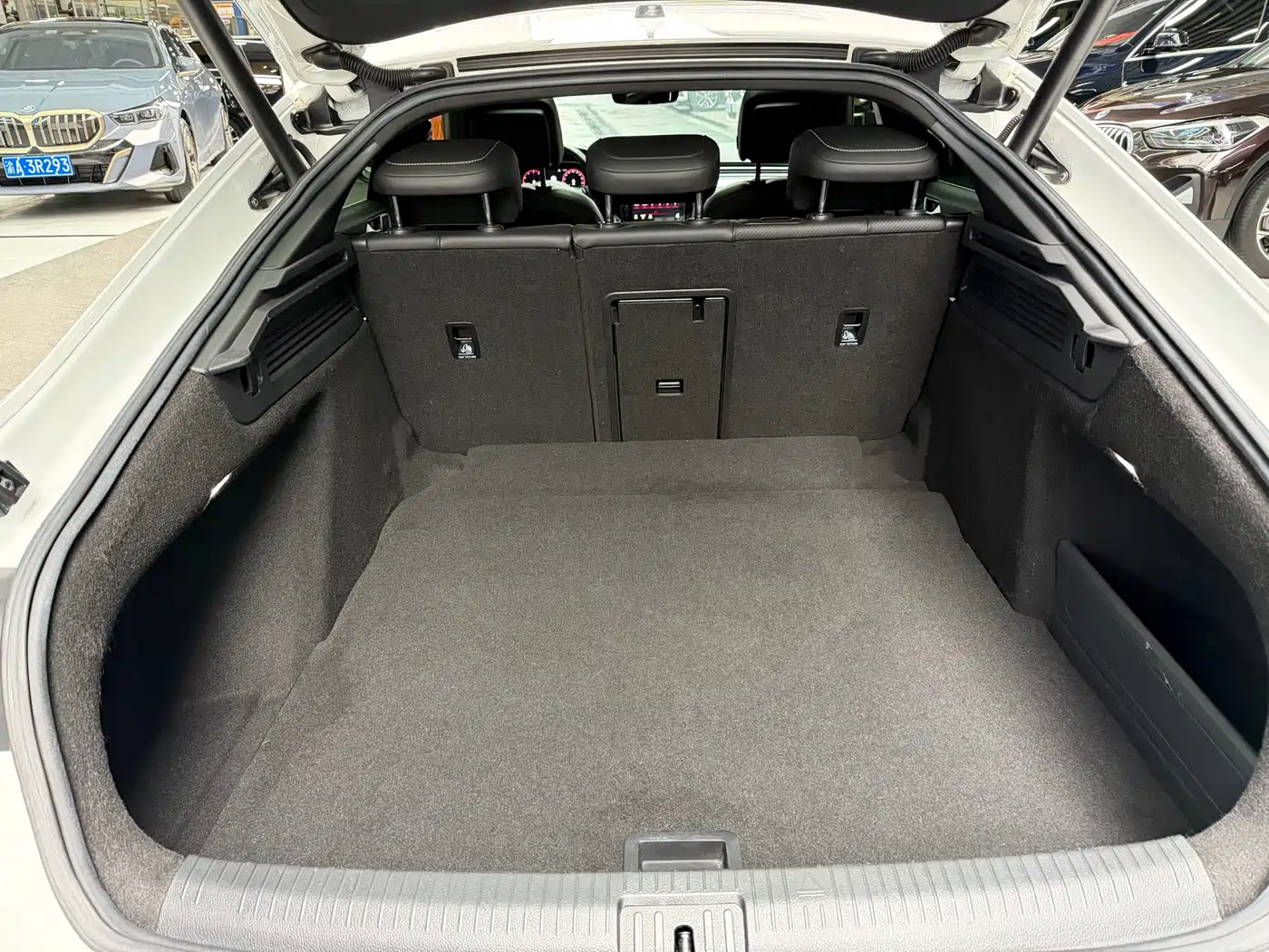 Volkswagen FAW-Volkswagen CC 2020 330TSI Glamour Version China VI фото 18