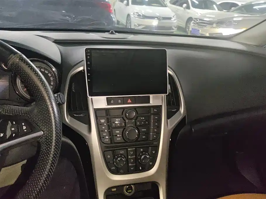 Buick Excelle 2014 XT 1.6L Automatic Fashion фото 13