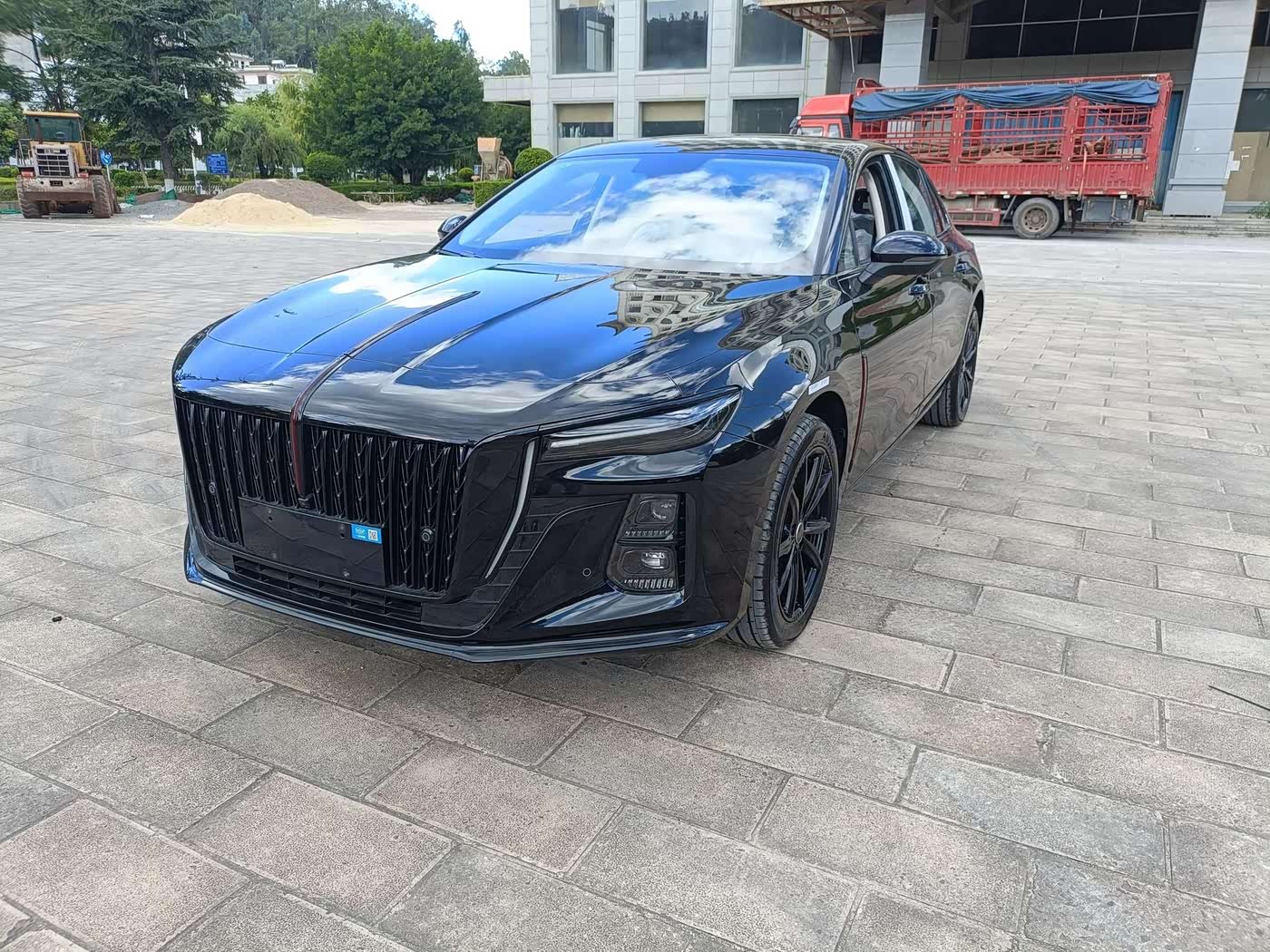 Hongqi H5