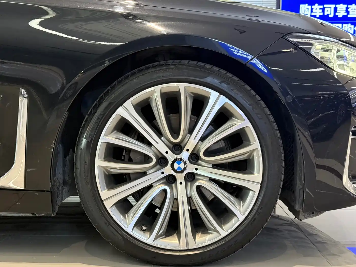 BMW 7 Series 2021 Model 740Li Leading Luxury Package фото 18