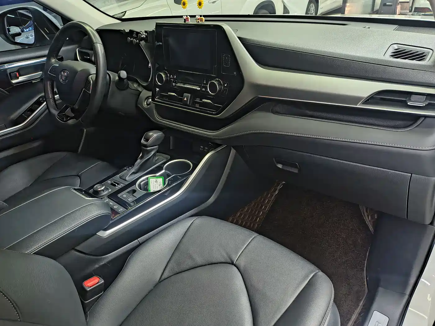 Toyota Highlander 2022 380T 4WD Luxury 7-Seater фото 20