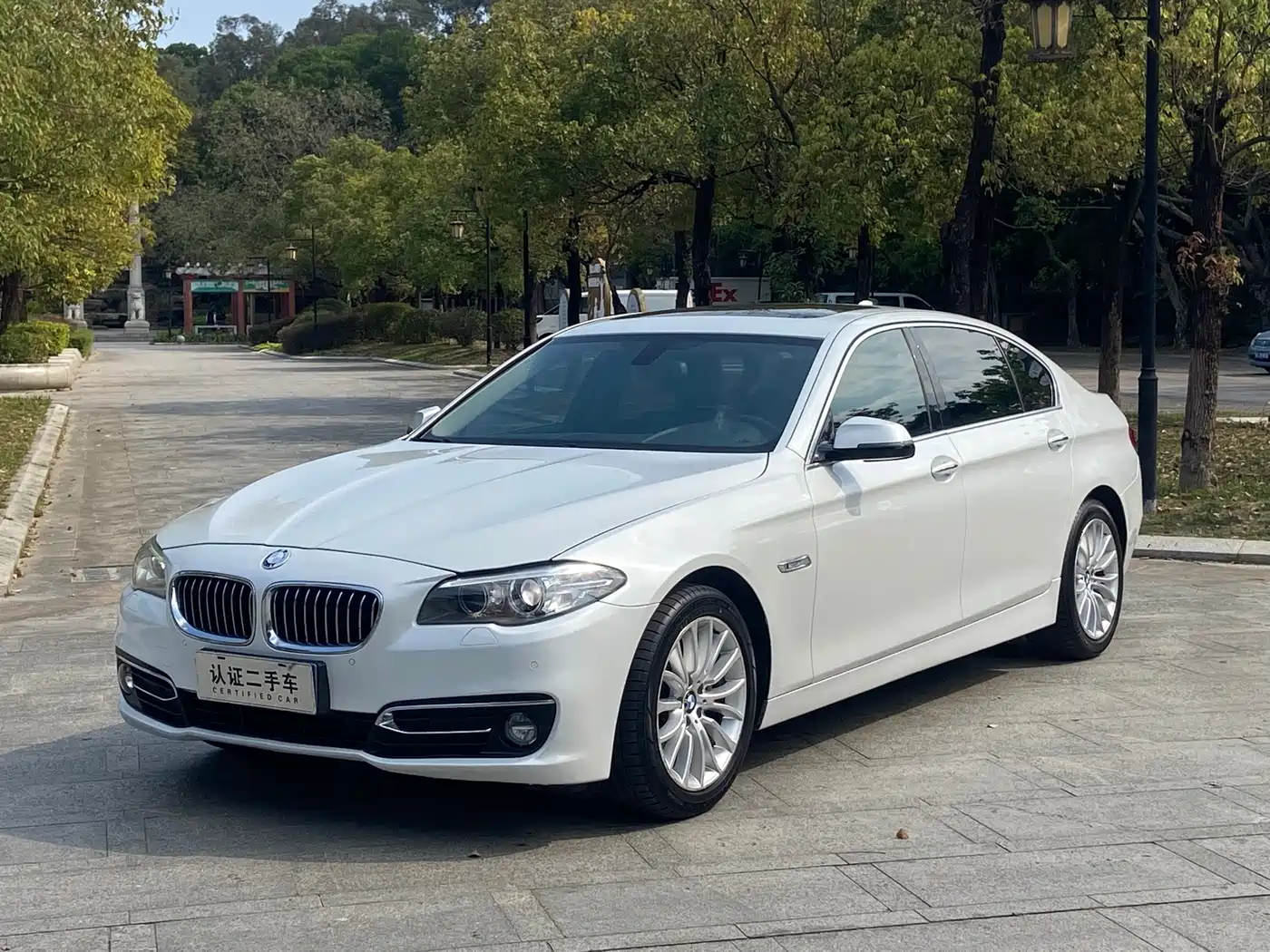 BMW 5 Series 2014 525Li Luxury Design Package