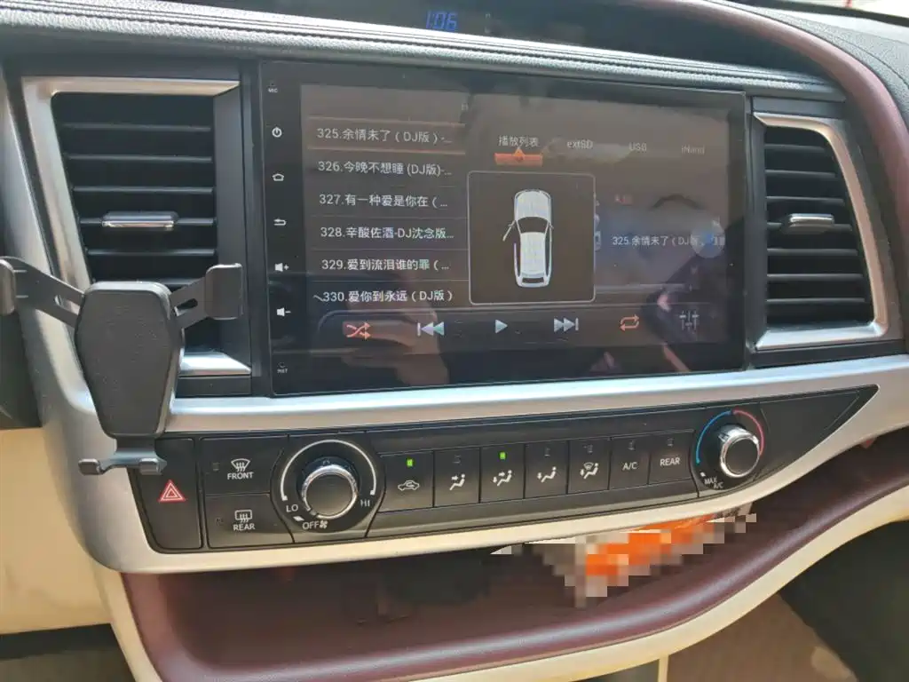 Toyota Highlander 2015 2.0T AWD Elite Edition 7-seater фото 6