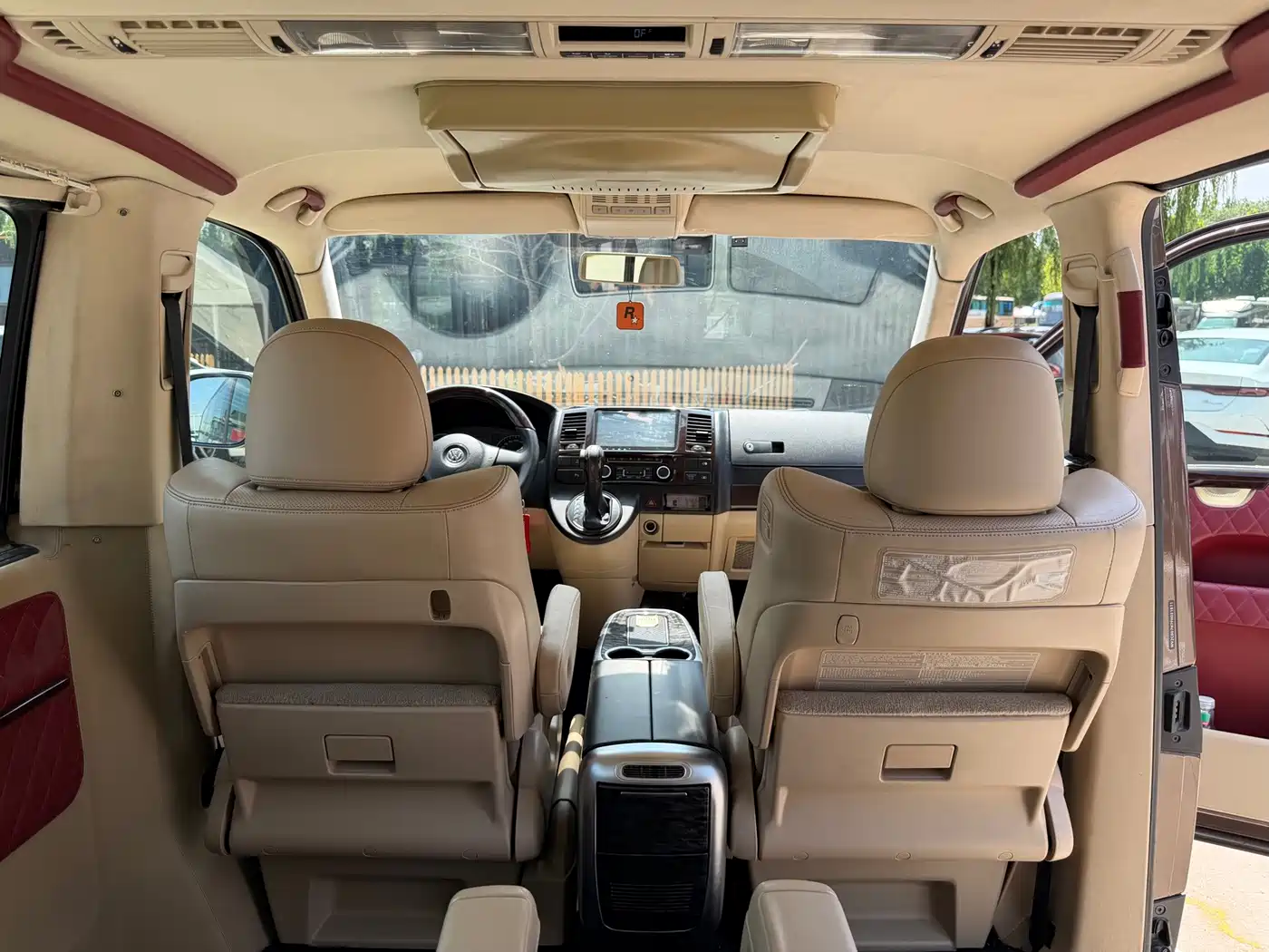 Volkswagen Caravelle 2015 2015 2.0TSI 4WD Comfort