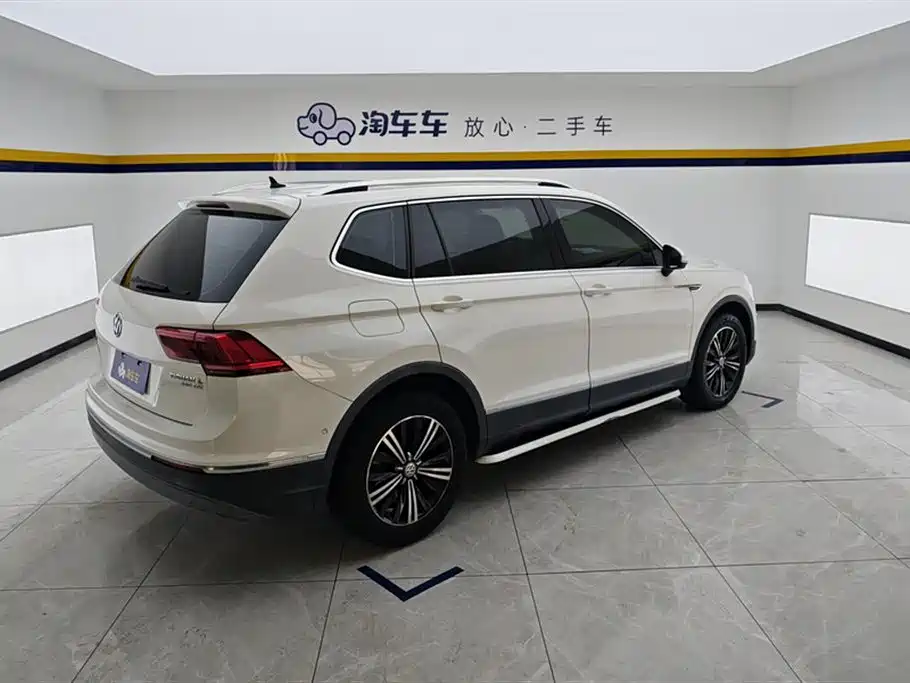 Volkswagen Tiguan L 2017 330TSI Automatic 2WD Flagship Edition фото 3