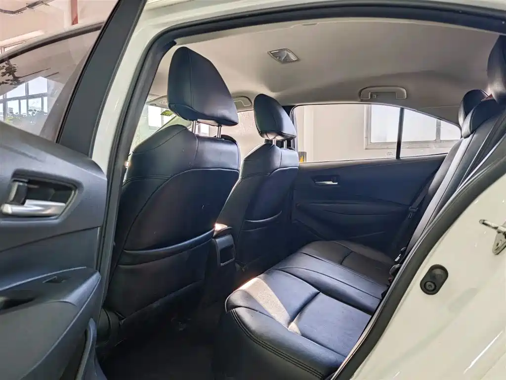 Toyota Corolla 2021 TNGA 1.5L CVT Pioneer Edition фото 22