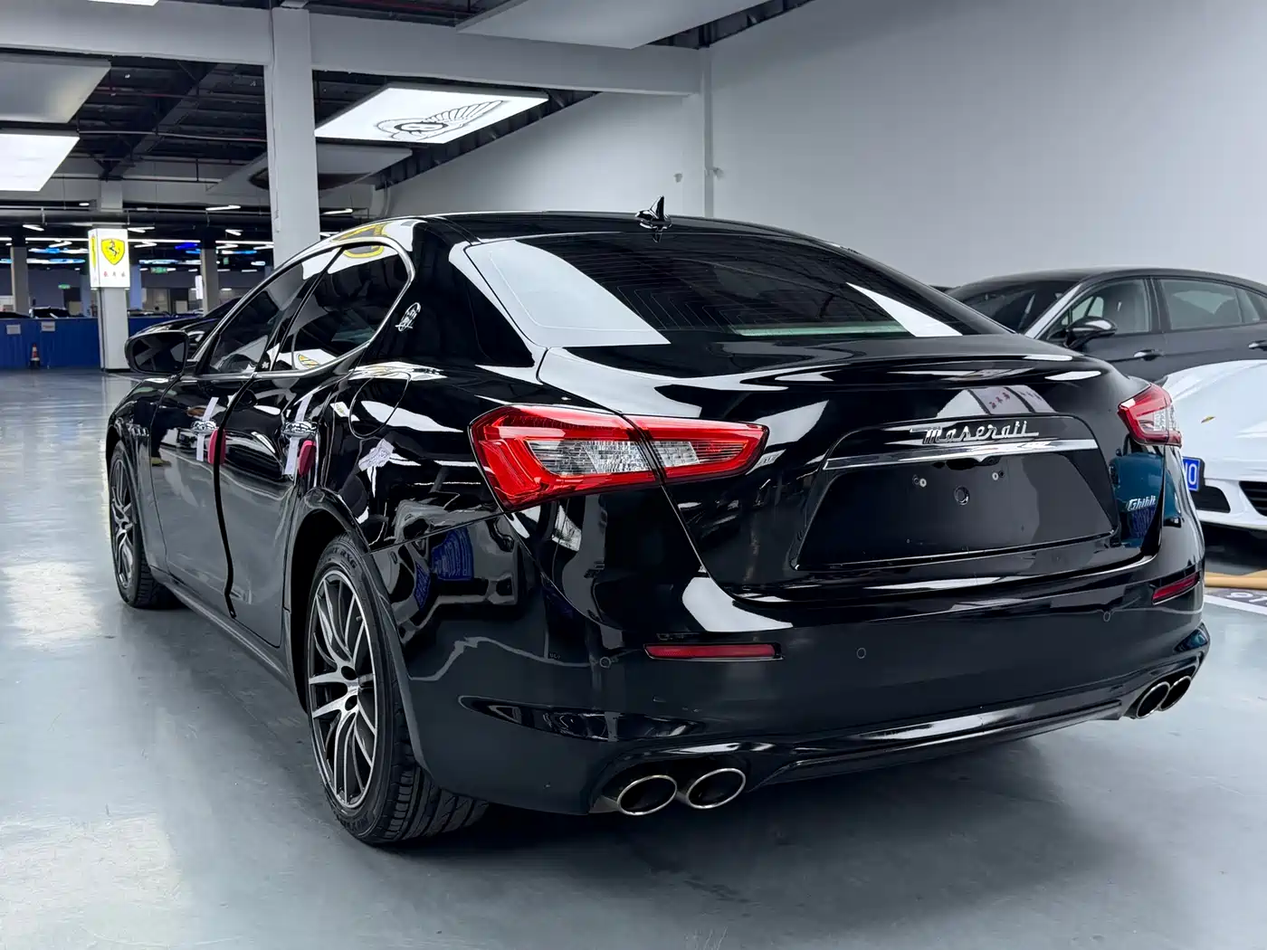 Maserati Ghibli 2019 3.0T Luxury Edition China V фото 20