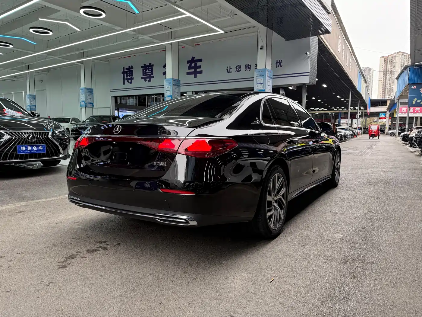 Mercedes-Benz E-Class 2024 E 300 L Fashion фото 21