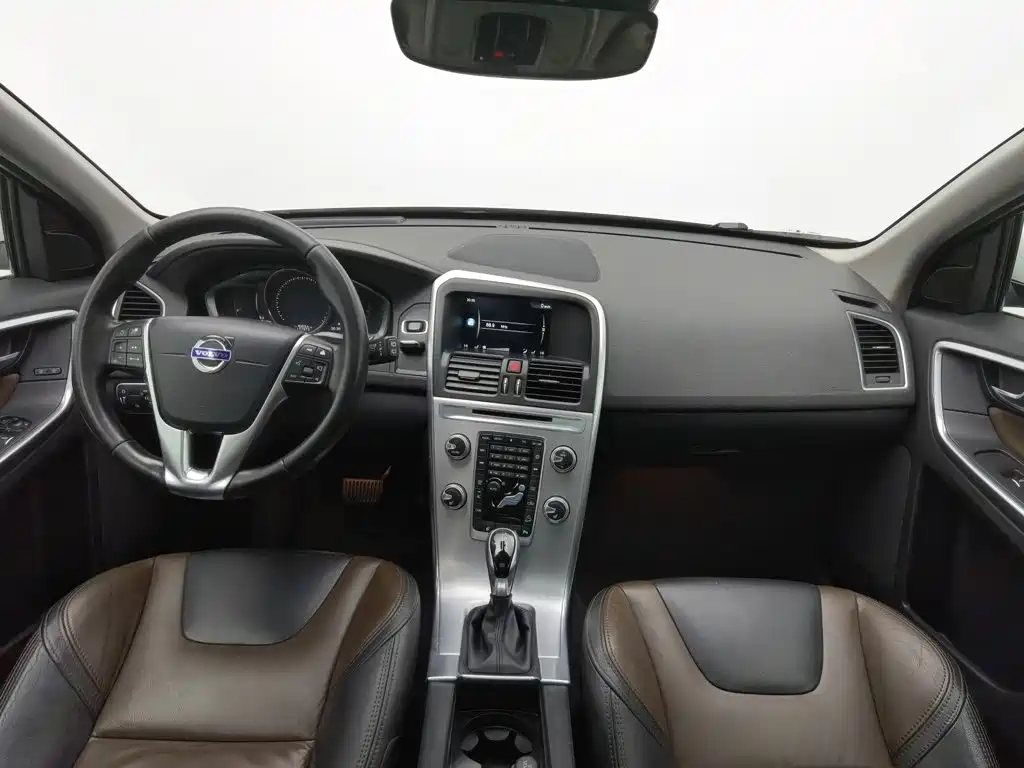 Photo 5 - Volvo XC60