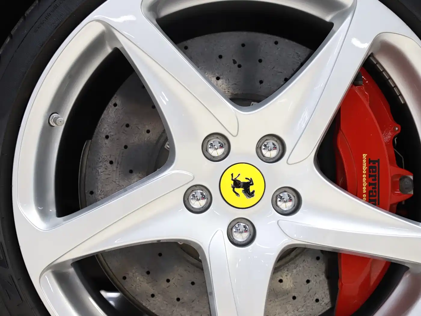 Ferrari FF 2012 6.3L V12 фото 13