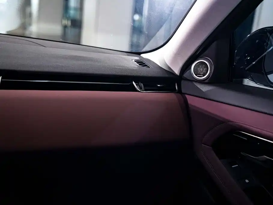 Фото 26 - Land Rover Range Rover Evoque
