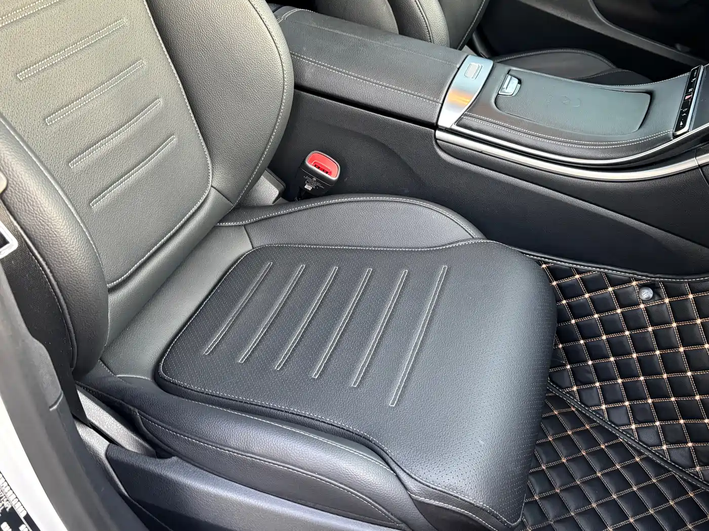Mercedes-Benz C-Class 2024 Facelift C 260 L Sport фото 12