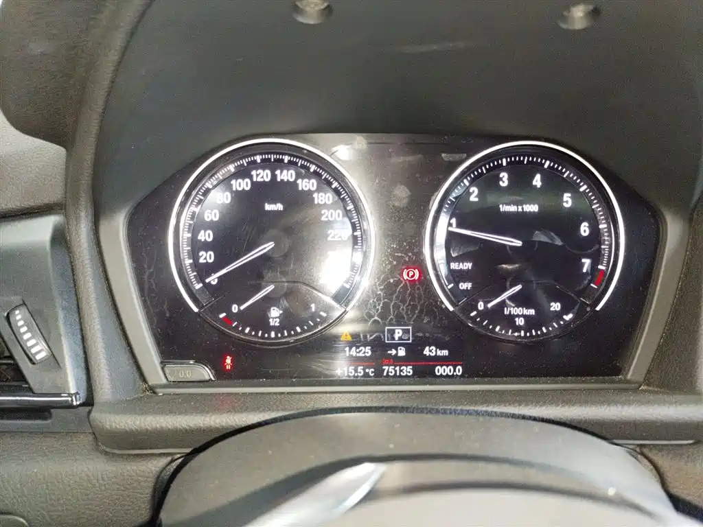 BMW 2 Series Gran Tourer 2019 220i Leading фото 12