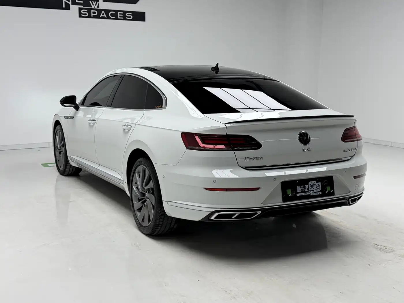 Volkswagen FAW-Volkswagen CC 2021 380TSI Eye-catching Edition 30th Anniversary фото 6
