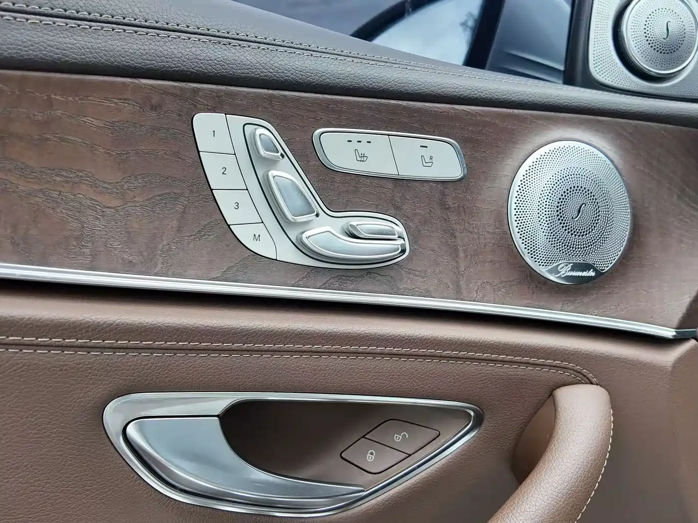 Mercedes-Benz E-Class 2017 Model E 320 L 4MATIC фото 5