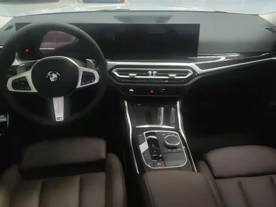 BMW 3 Series 2024 325Li M Sport Package фото 12
