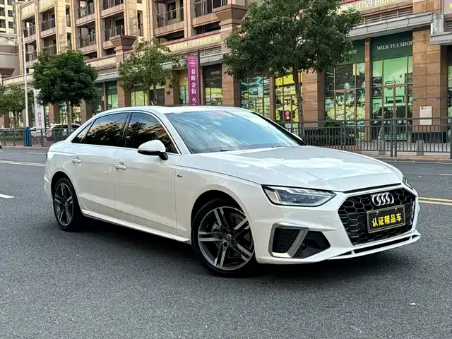 Audi A4L 2022 40 TFSI Luxury Dynamic — фото 3
