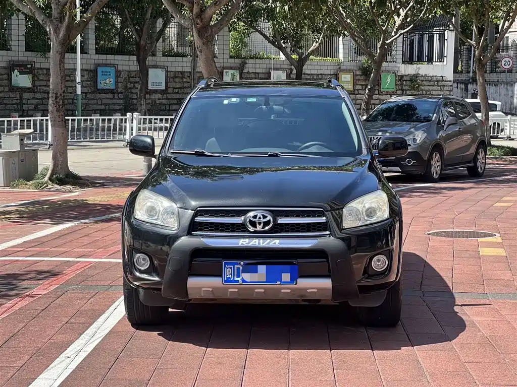 Toyota RAV4 Rongfang 2009 2.4L Automatic Luxury Edition фото 2