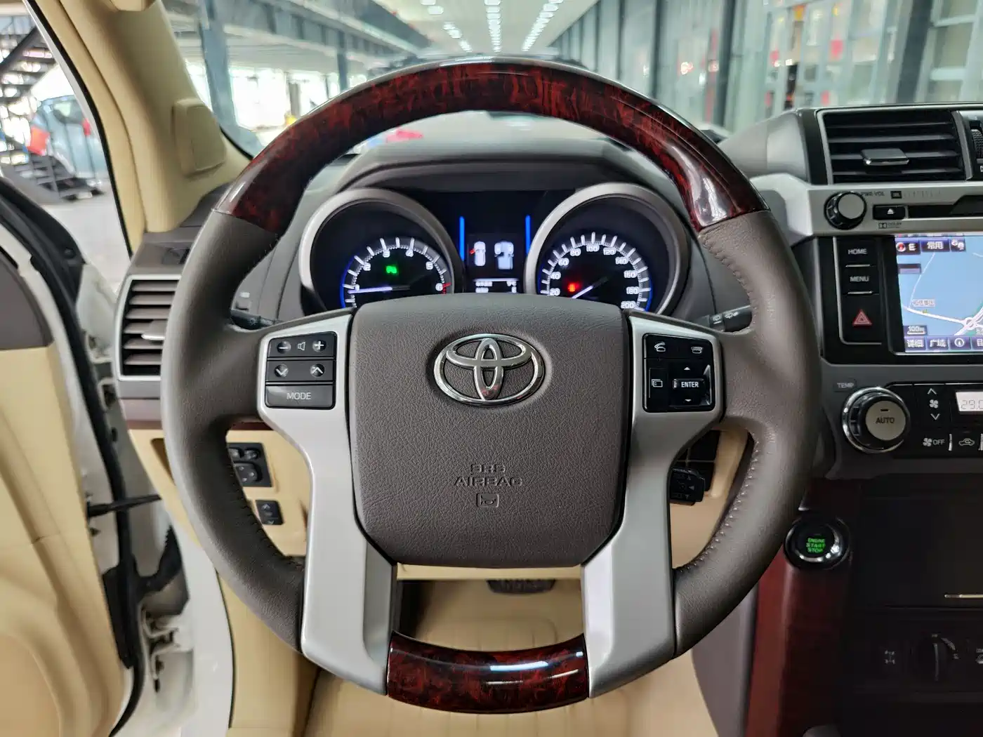 Toyota Prado 2014 4.0L Automatic TX-L фото 14