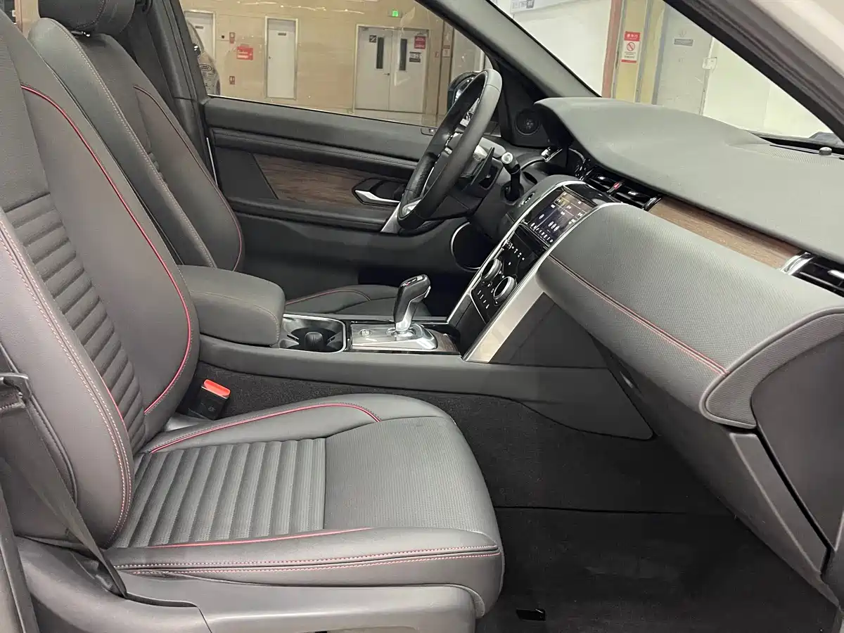 Land Rover Discovery Sport 2020 249PS R-Dynamic Performance фото 11