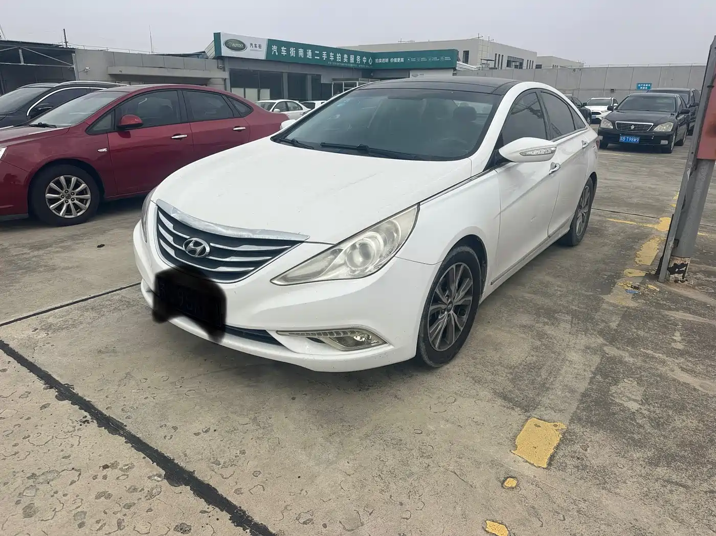 Hyundai Sonata 2014 2.4L Automatic Leading Edition China IV