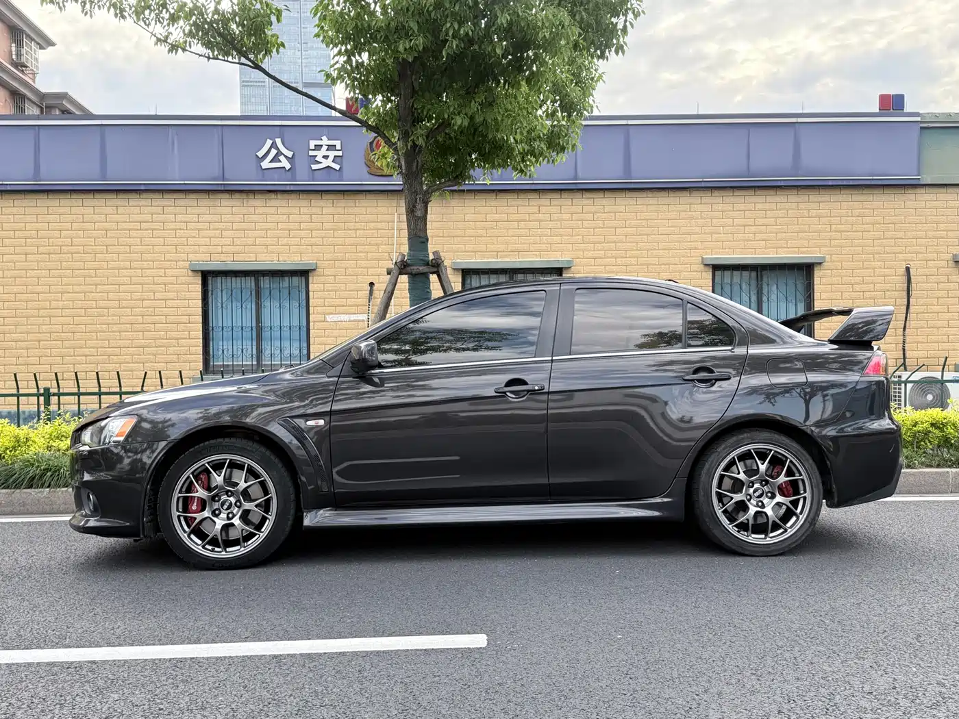 Mitsubishi Lancer 2008 2.0T EVOLUTION X BBS Edition фото 3
