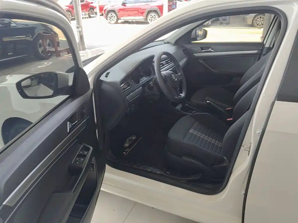 Volkswagen Lavida 2019 Lavida Start 1.5L Auto Trend (China VI) фото 12