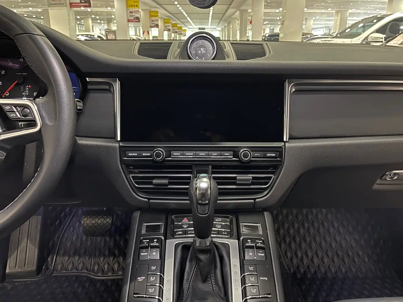 Porsche Macan 2020 Macan 2.0T фото 13